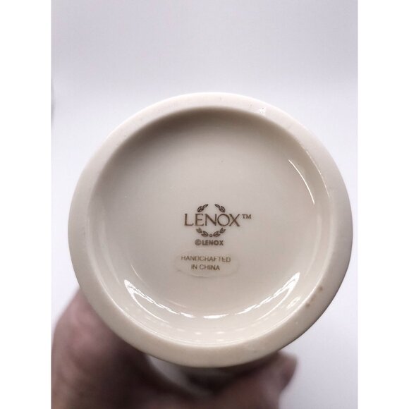 White Ceramic Vase With Rose Embossed Design & Gold Trim - Picture 9 of 11